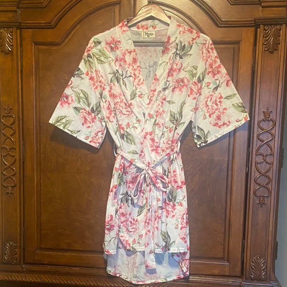 Show Me Your MuMu Pink Floral Robe - Picture 2 of 9
